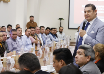 María de la Barreda presenta la Iniciativa de Ley para la crianza positiva