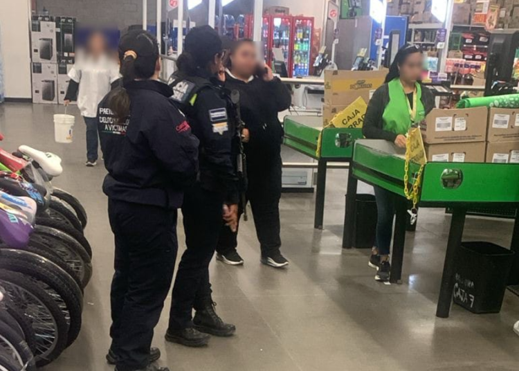 SSC desplegó operativo por asalto a Bodega Aurrera