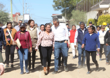 Pepe Chedraui pone en marcha obras de pavimentación en San Pablo Xochimehuacan