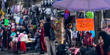 Segom exhorta a comercio informal liberar el tránsito peatonal