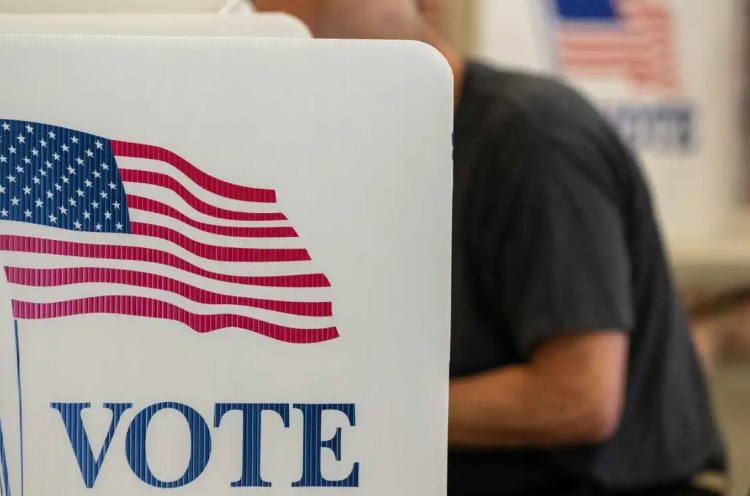 Cierran primeros centros de votación en Estados Unidos
