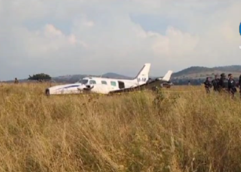 Avioneta caída en zona de Bosques de Chapultepec realizaba prácticas de vuelo
