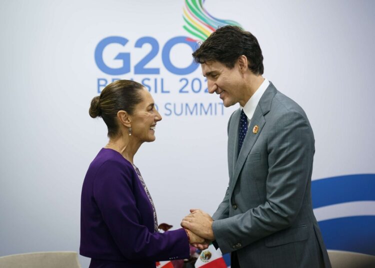 Sheinbaum y Trudeau destacan éxito del T-MEC en reunión bilateral