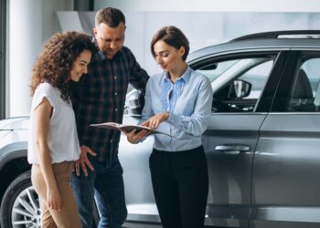 ¿Comprar o arrendar un auto?