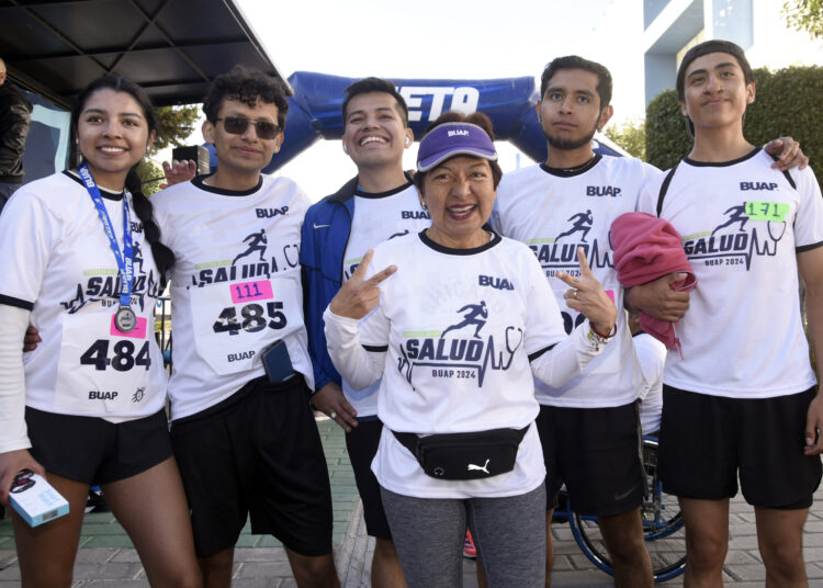 Carrera de la Salud BUAP 2024, un éxito