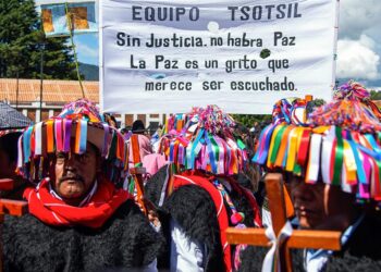 Indígenas marchan contra la violencia en la frontera sur de México
