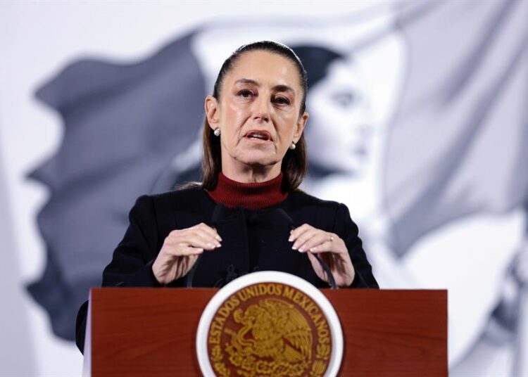 Sheinbaum condena «apología» del narco tras regalos del Cártel Jalisco
