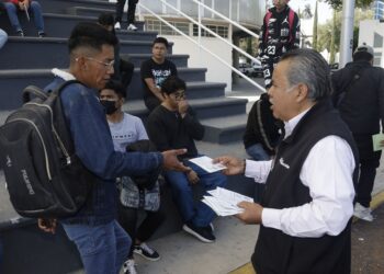 Segom exhorta a jóvenes continuar proceso para liberación de cartilla militar