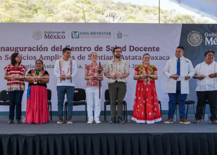 Inaugura presidenta Claudia Sheinbaum centro de salud docente con servicios ampliados del IMSS Bienestar en Santiago Astata, Oaxaca