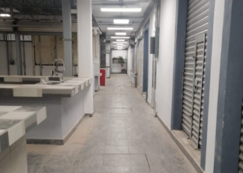 Regresan 300 comerciantes al Mercado Municipal