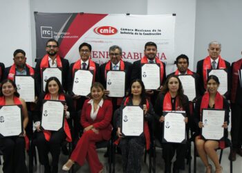 CMIC Puebla gradúa a 20 egresados de sus maestrías