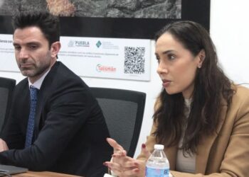 Rebeca Bañuelos y  Abdalá aterrizan Plan Nacional de Vivienda para Puebla