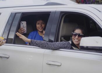 Mexicanos migrantes regresan a casa durante las fiestas