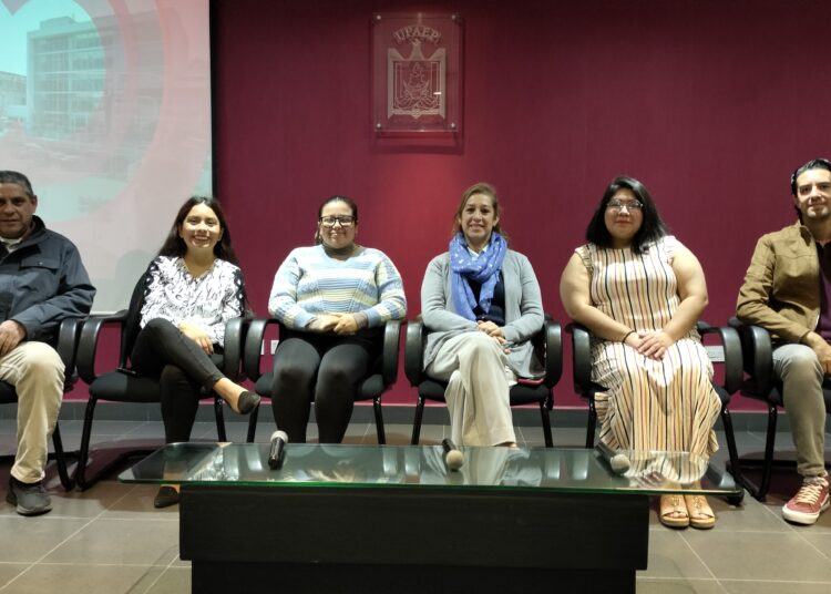 Estudiantes de Diseño Upaep colaboran en libros para la alfabetización del INEA