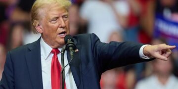 Trump pide a Corte Suprema pausar ley que prohibiría TikTok