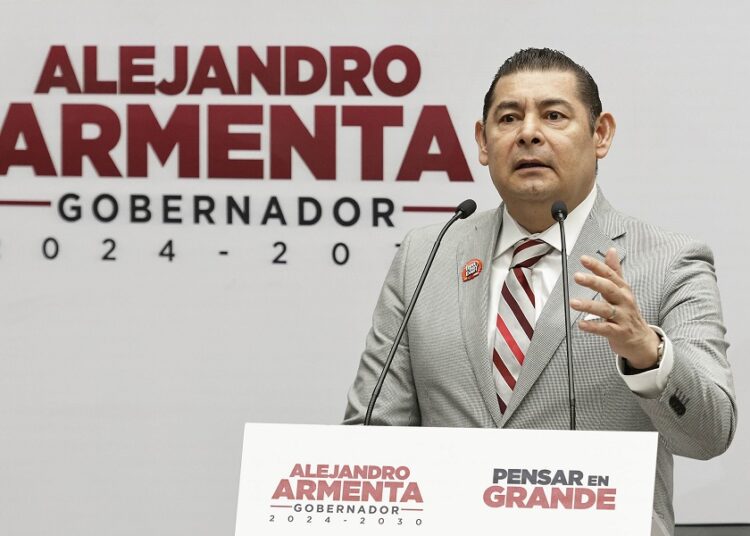 Armenta advierte que revisará concesiones de transportistas