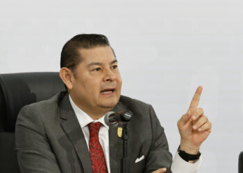 Alejandro Armenta anuncia obras en Tehuacán