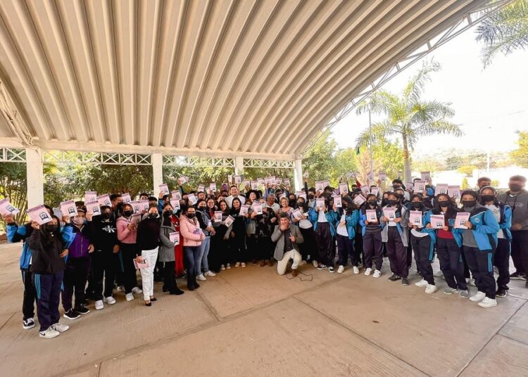 Universidad Rosario Castellanos llegará a Puebla
