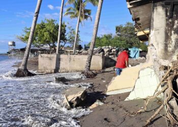 Cedeño, una aldea en el Pacífico de Honduras a la que se la traga el mar