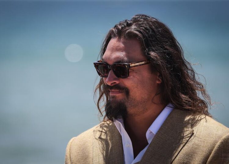 Jason Momoa interpretará a Lobo en ‘Supergirl’, la próxima película del Universo DC