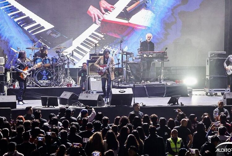 Caifanes conmueve a Puebla con mensaje de paz y justicia