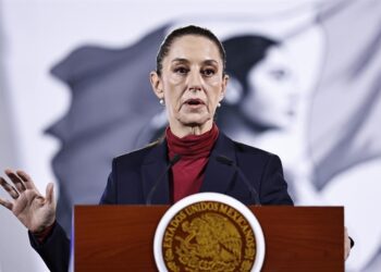 Sheinbaum registra aprobación del 69% en su segundo mes como presidenta