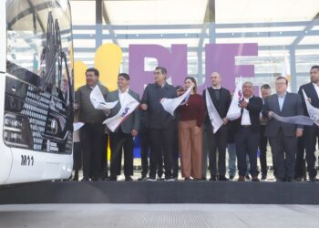 Céspedes pone en marcha el Sistema Metropolitano de Transporte