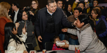 Alcanzar la felicidad y reforzar el amor al prójimo objetivo de actos como la Cena de Navidad masiva: Alejandro Armenta