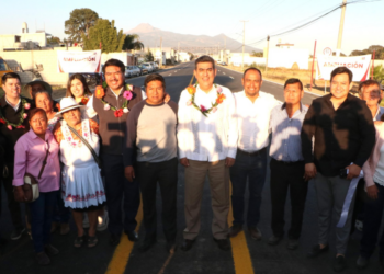 Inaugura el gobernador Sergio Salomón Céspedes ampliación de la carretera de San Sebastián de Aparicio a San Miguel Canoa