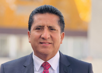 Raymundo Atanacio rinde protesta como director general del SEDIF