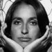 Cuando veas a mi madre, invítala a bailar: Poemas por Joan Báez