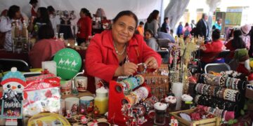 Invitan al bazar navideño Mujeres Imparables en la Plaza de la Democracia
