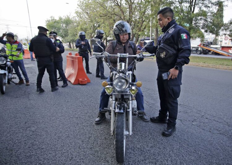 Proponen reforma para regular venta y circulación de motos