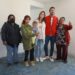 Toño López y Maricarmen Arce regalan casa a joven madre