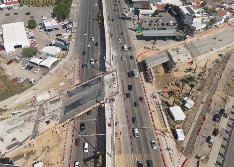 Continúan cierres parciales y totales en Vía Atlixcáyotl por obras