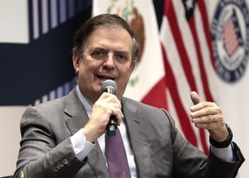 Ebrard: GM no se irá de México pese a ajustes en EE.UU