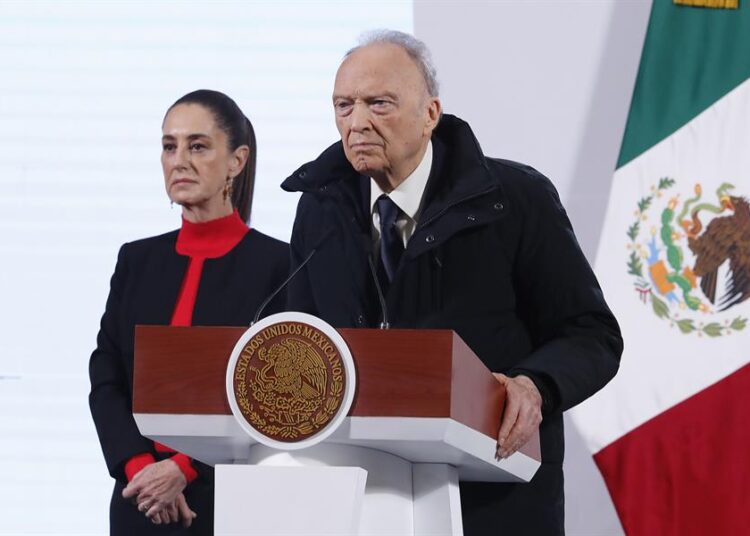 Fiscal de México denuncia conspiración en EEUU por tráfico de armas