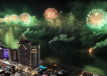 Celebraciones por la llegada del Año Nuevo terminan y 2025 inicia su andadura