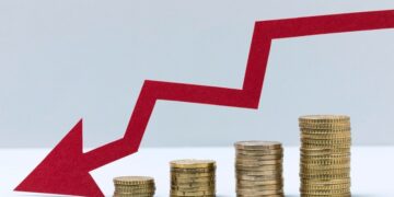 Economistas estiman entorno de desaceleración económica
