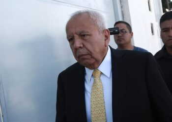 Juez suspende proceso contra jefe de migración por muerte de 40 migrantes