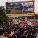 Coldplay ofrece en la ciudad india de Ahmedabad el primero de sus dos «mayores» conciertos