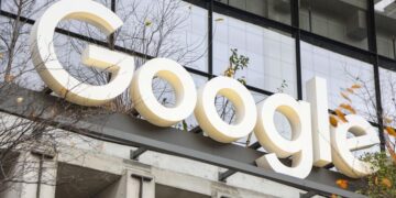 Google dona un millón de dólares para acto de investidura de Trump