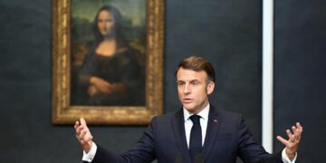 Macron anuncia reforma del Louvre y sala para La Gioconda