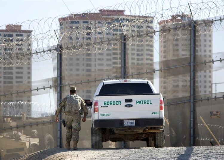 Trump ordena despliegue militar en la frontera
