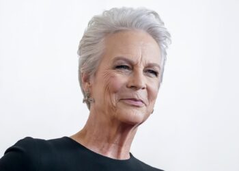 Jamie Lee Curtis dona un millón de dólares para contener incendios