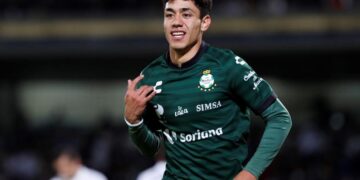 Omar Campos elogia regularidad de Cruz Azul con Anselmi