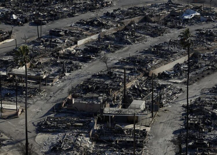 Más de 11.000 residentes regresan a sus hogares tras los incendios de Los Ángeles
