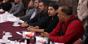 Celebran comercio popular con megamarcha