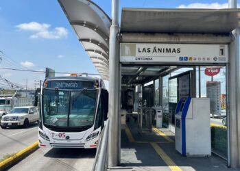 Carril de RUTA en Federal a Atlixco, regresa a uso exclusivo para transporte público