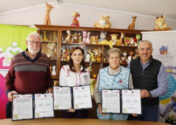 Marie Elise Budib establece alianzas en favor de infancias con cáncer